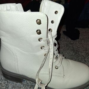 Maurices Brand Women's Cream Lace-Up Ankle Boots